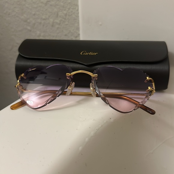 Gorgeous Cartier Heart sunglasses! - Picture 2 of 6